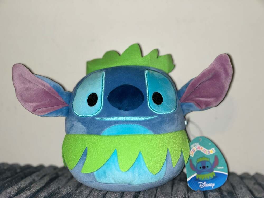 Kellytoys Squishmallows 6.5 Inch Plush Stitch in Hawaiian Clothes
